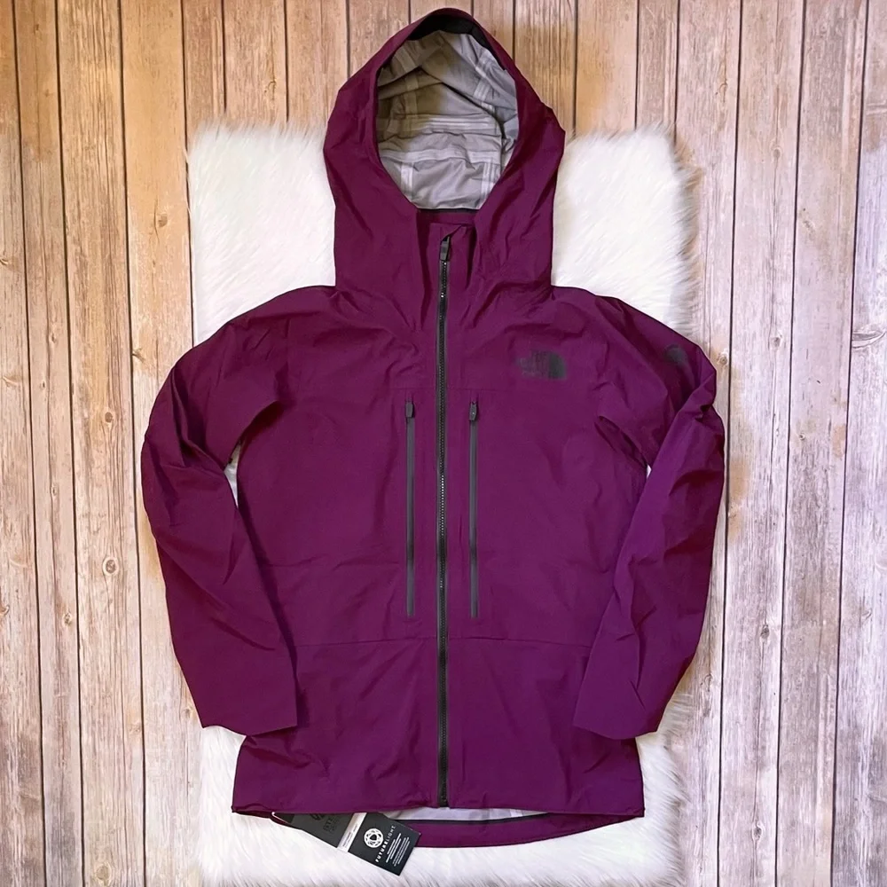 The North Face Women’s Freethinker FUTURELIGHT Steep Series Jacket - Picture 1 of 13